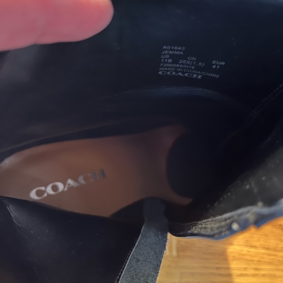 🍓Coach Leather Ankle Boots🍓 - Picture 6 of 12
